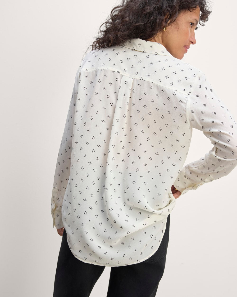 womens-clean-silk-relaxed-shirt-bone-black-square-dot