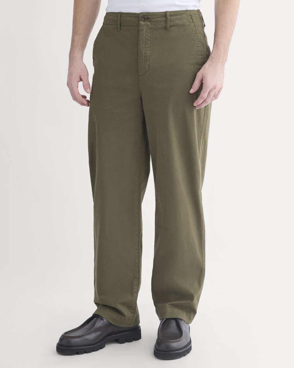 mens-everyday-relaxed-fit-chino-olive-night