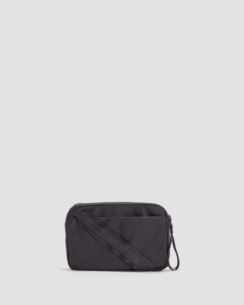 The Recycled Nylon Camera Bag | Black – Everlane