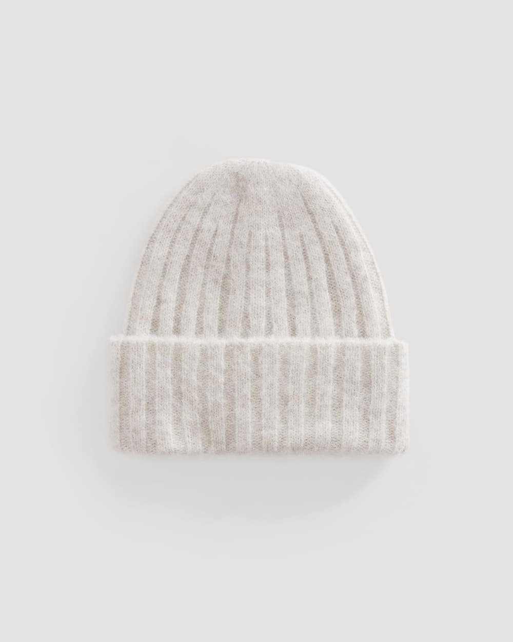 unisex-big-alpaca-beanie-almond