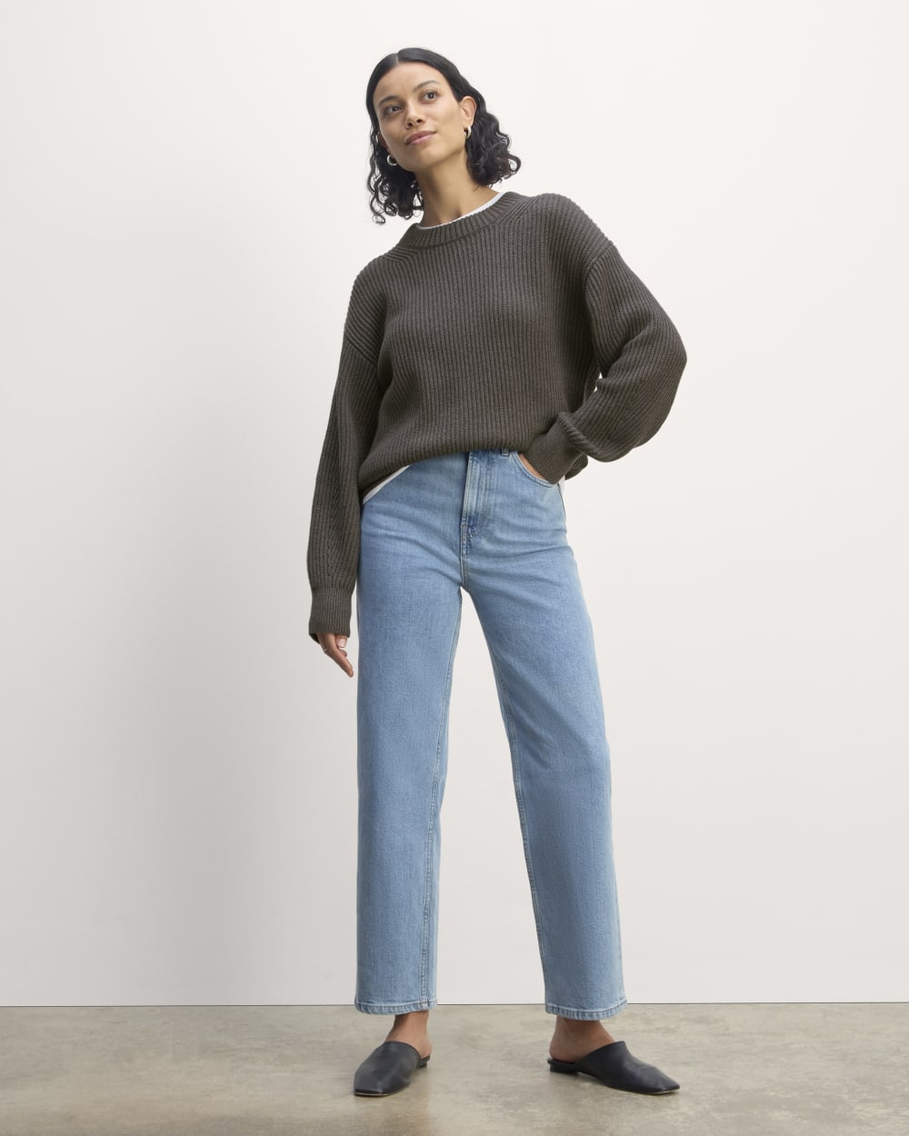 The Cocoon Crew in Everyday Cotton | Heathered Charcoal – Everlane