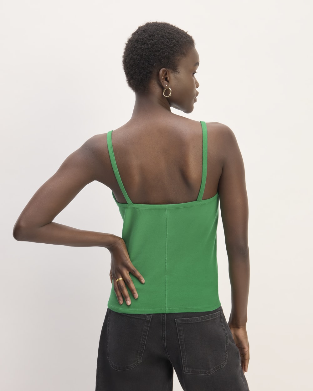 Re:Camisole 緑 The Supima® Form Spaghetti Strap Cami | Grass Green – Everlane