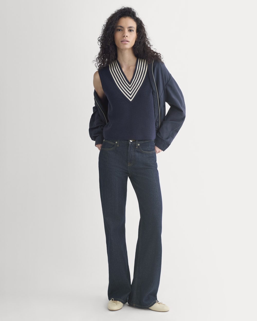 womens-relaxed-v-neck-vest-cottonmerino-navy