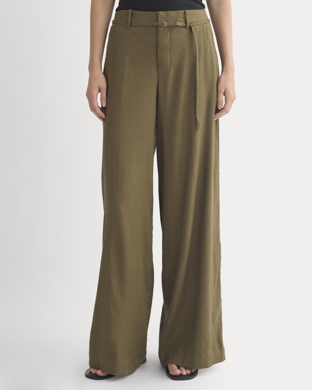 Wide-Leg Belted Pant in Stretch Linen | Beech | Regular – Everlane