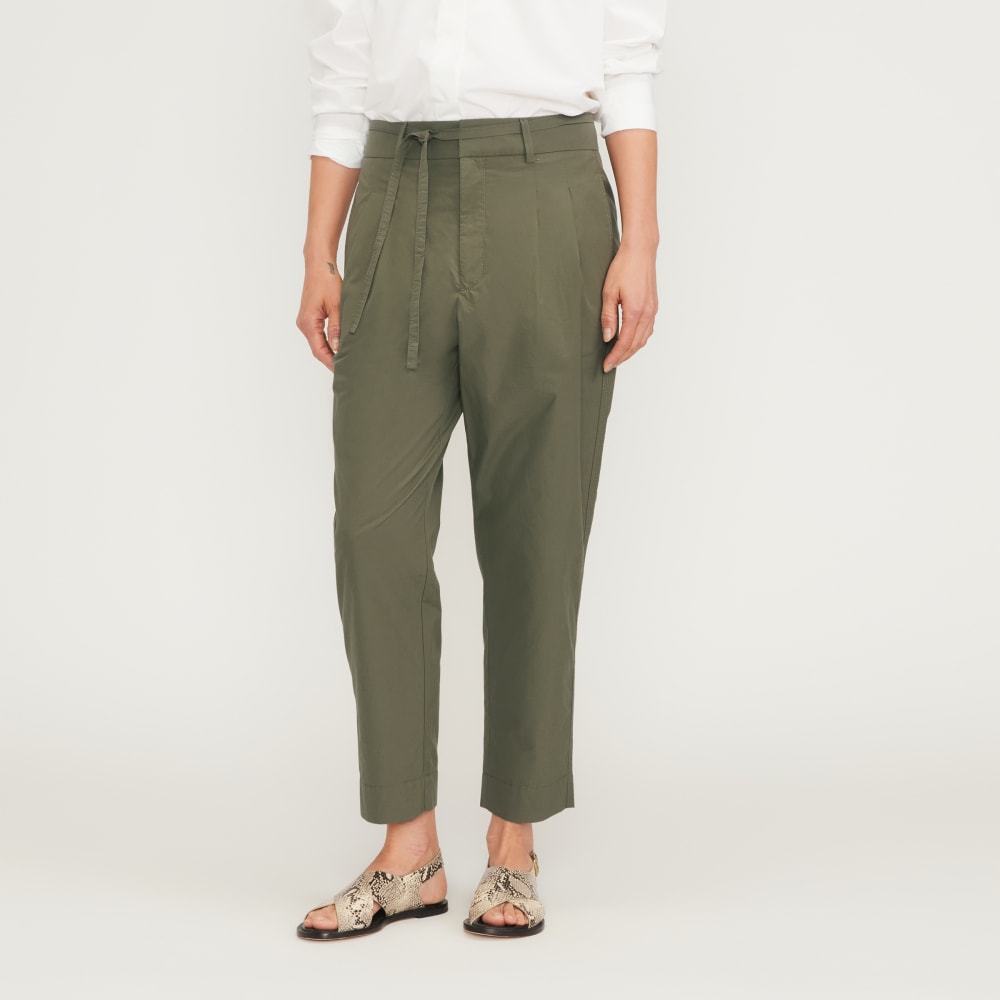 womens-poplin-pleated-taper-pant-kalamata | primary