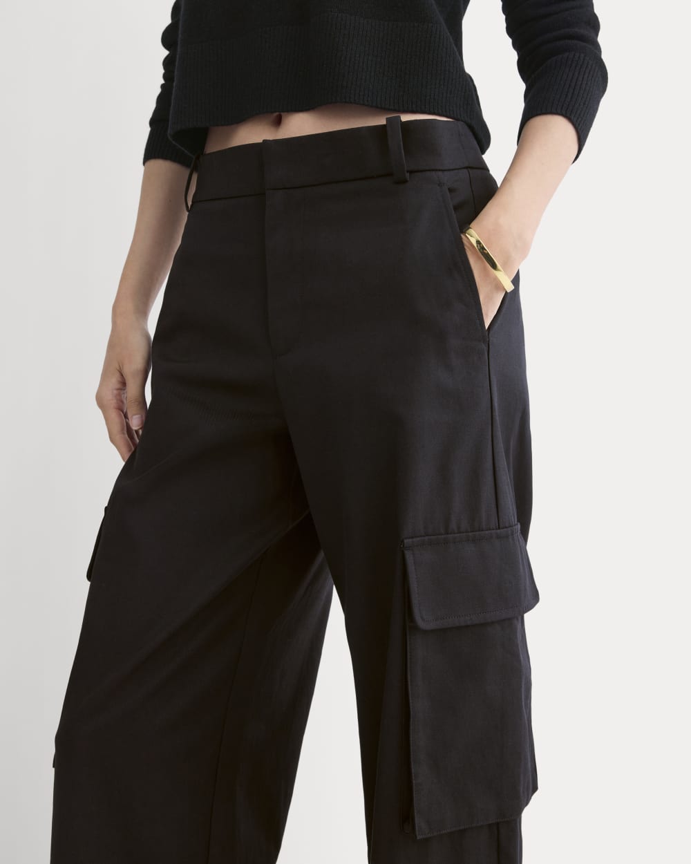 Wide-Leg Cargo Trouser in Buttersmooth | Black – Everlane