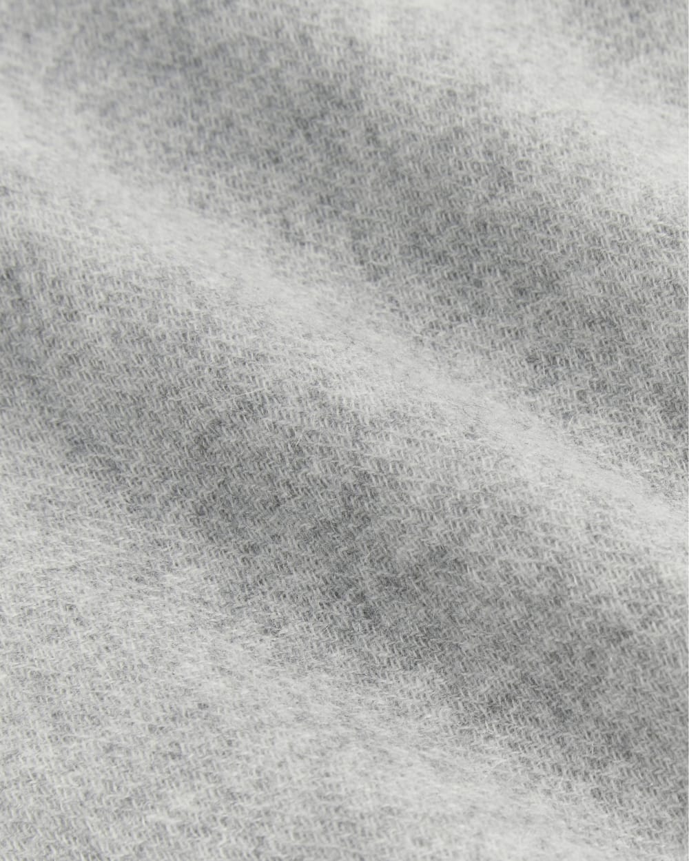 womens-cashmere-fthrwt-scarf-2-heather-grey