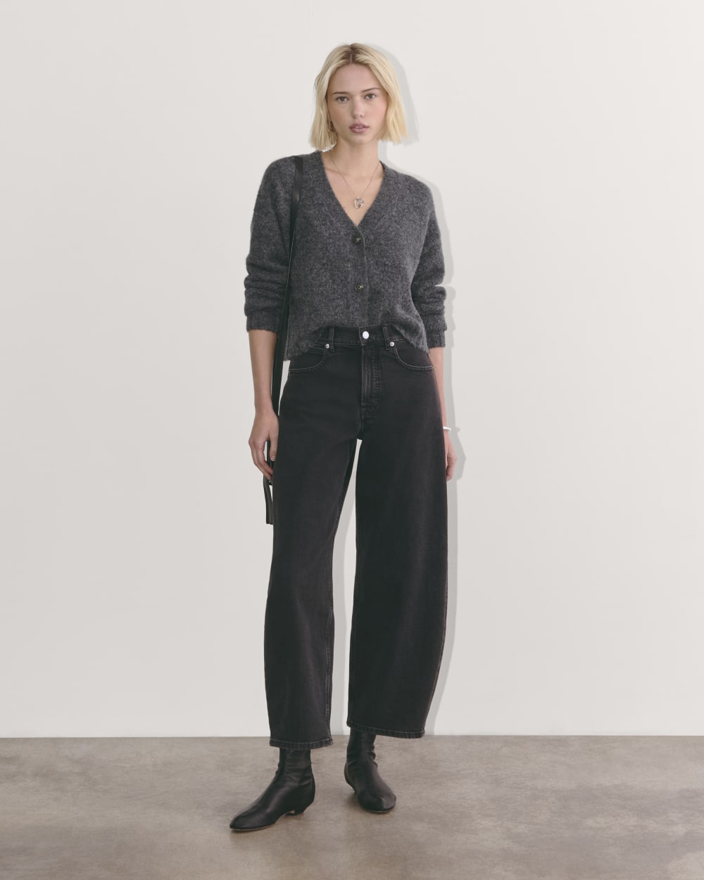 womens-alpaca-boxy-v-cardigan-dark-charcoal