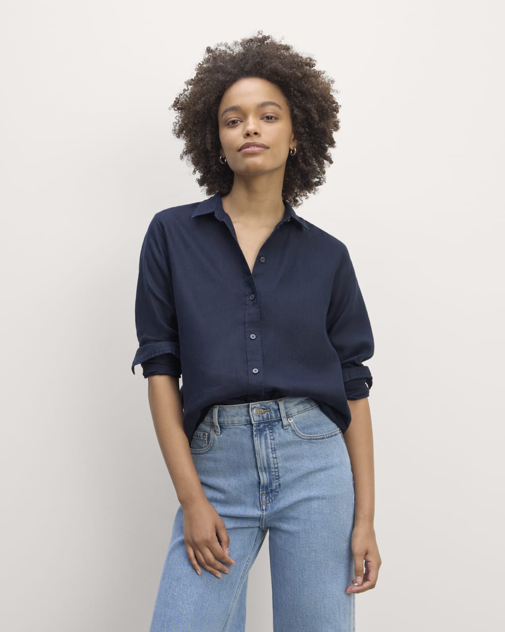 womens-relaxed-linen-shirt-navy | primary