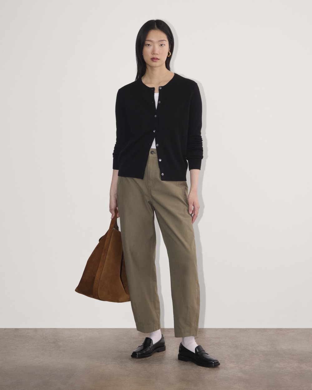 womens-cashmere-classic-crew-cardigan-black