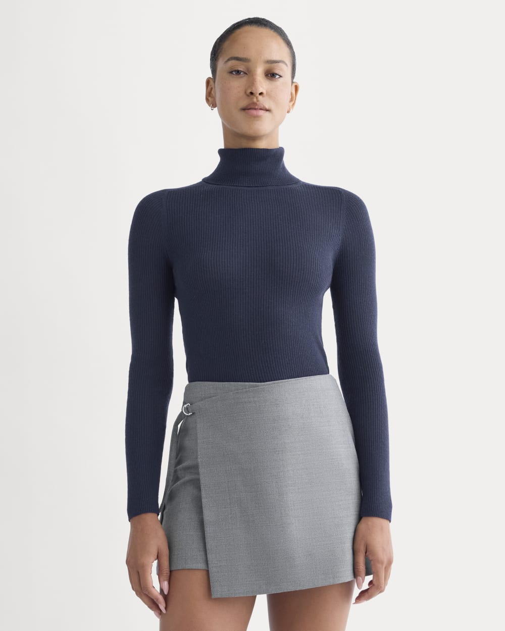 The Turtleneck in Ultrasoft Merino | Rich Navy – Everlane