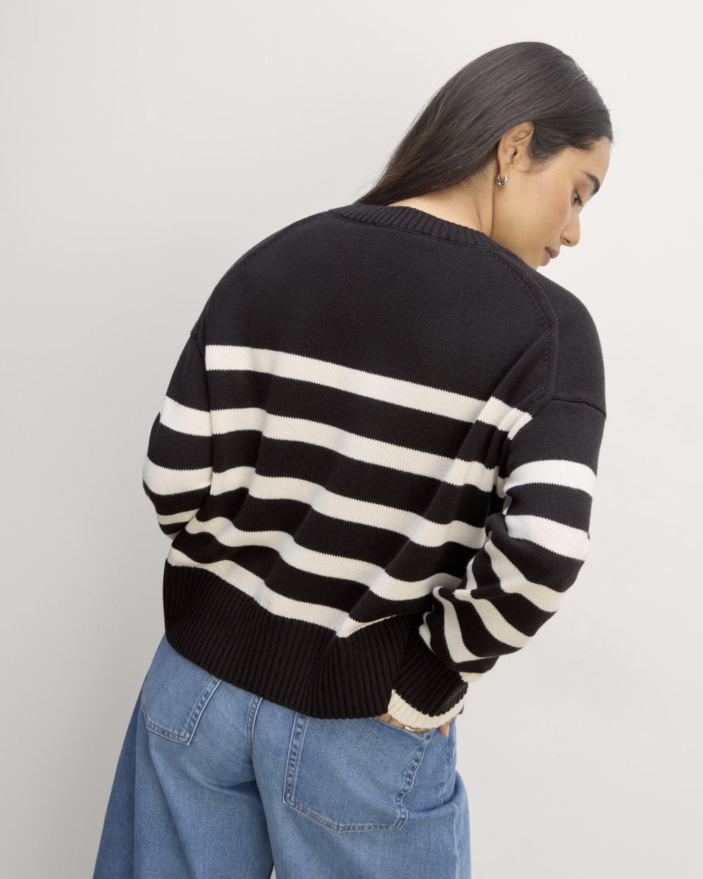 womens-organic-cotton-crew-sweater-black-canvas