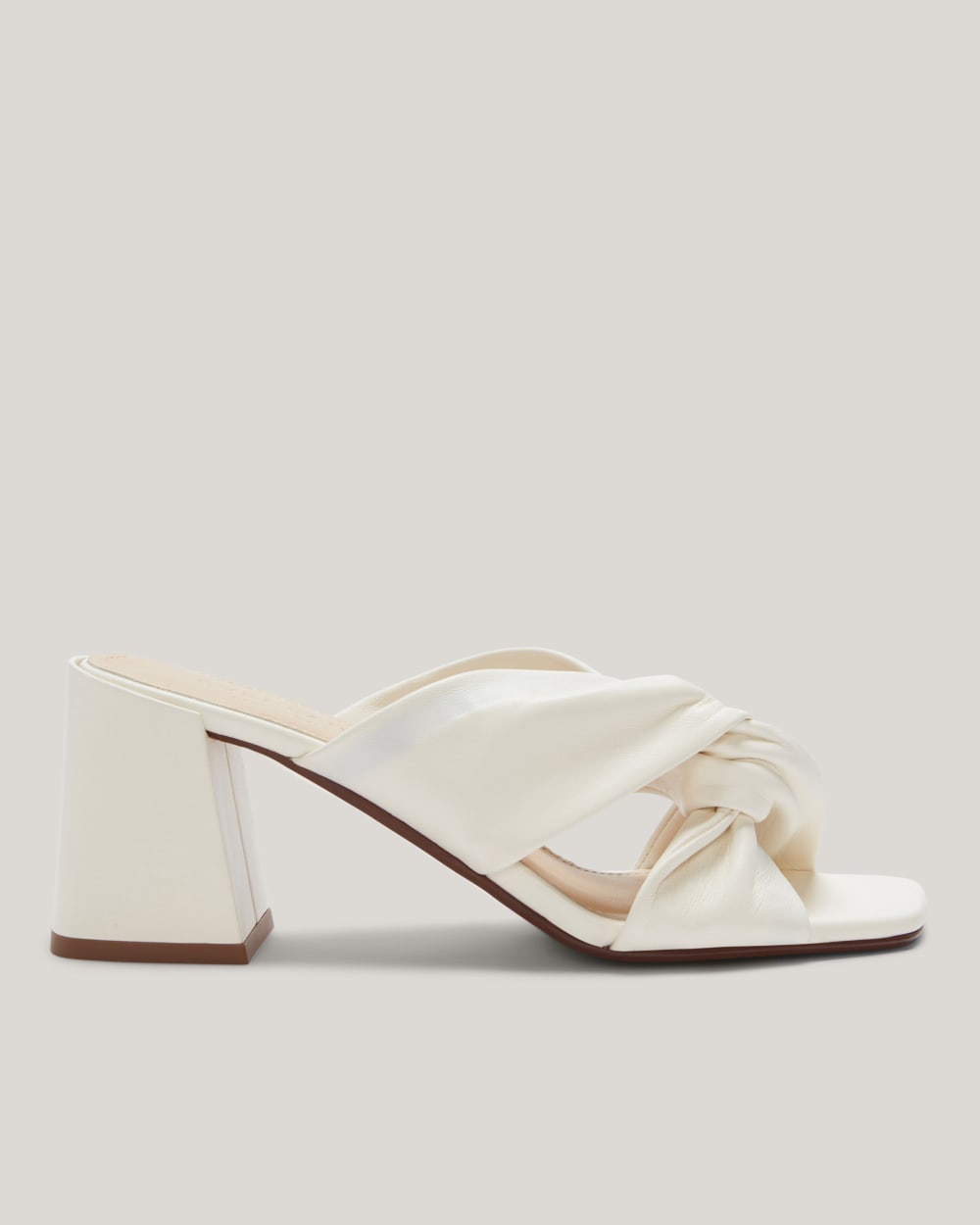 womens-leather-day-twist-heel-canvas-tan