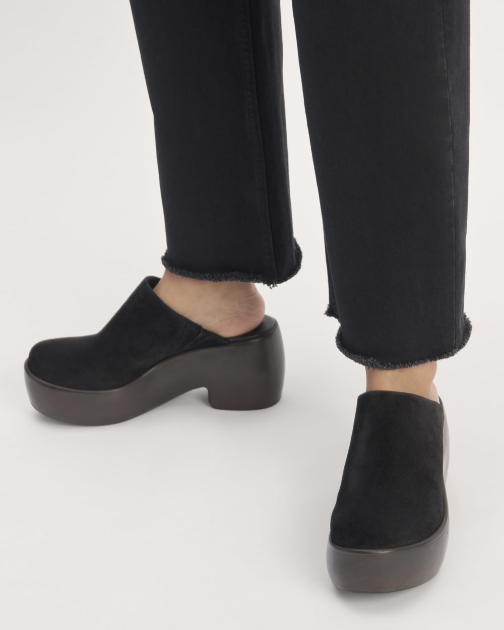 womens-wooden-puffa-clog-black-suede | alt