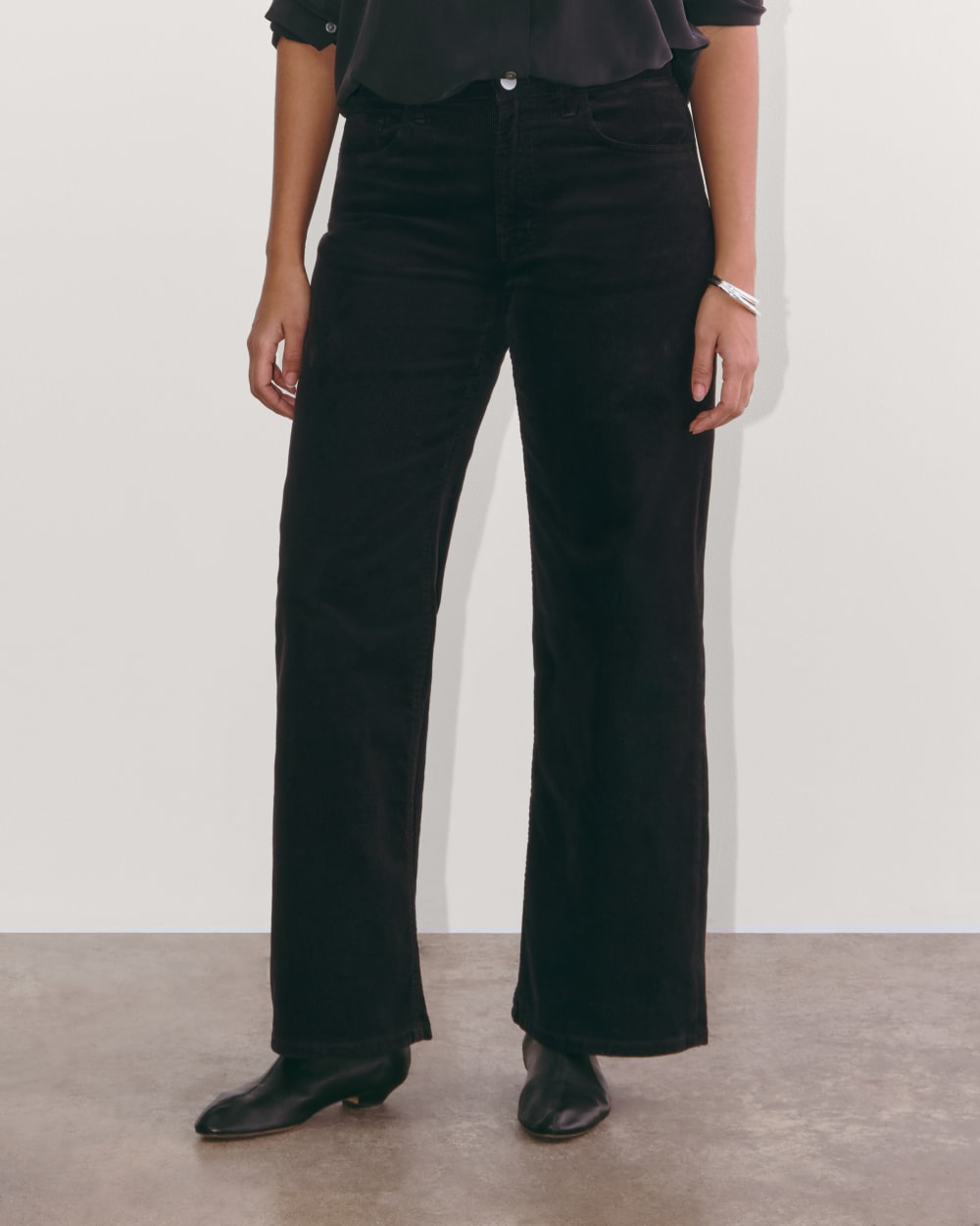 The Mid-Way Pant in Corduroy | Black – Everlane