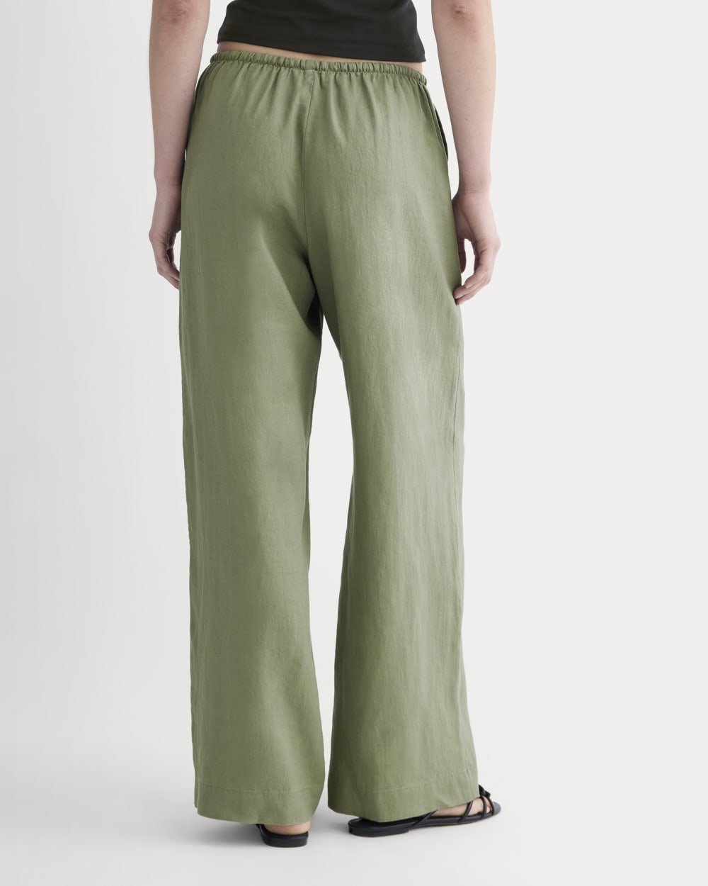 The Drawstring Pant in Linen | Lichen Green – Everlane