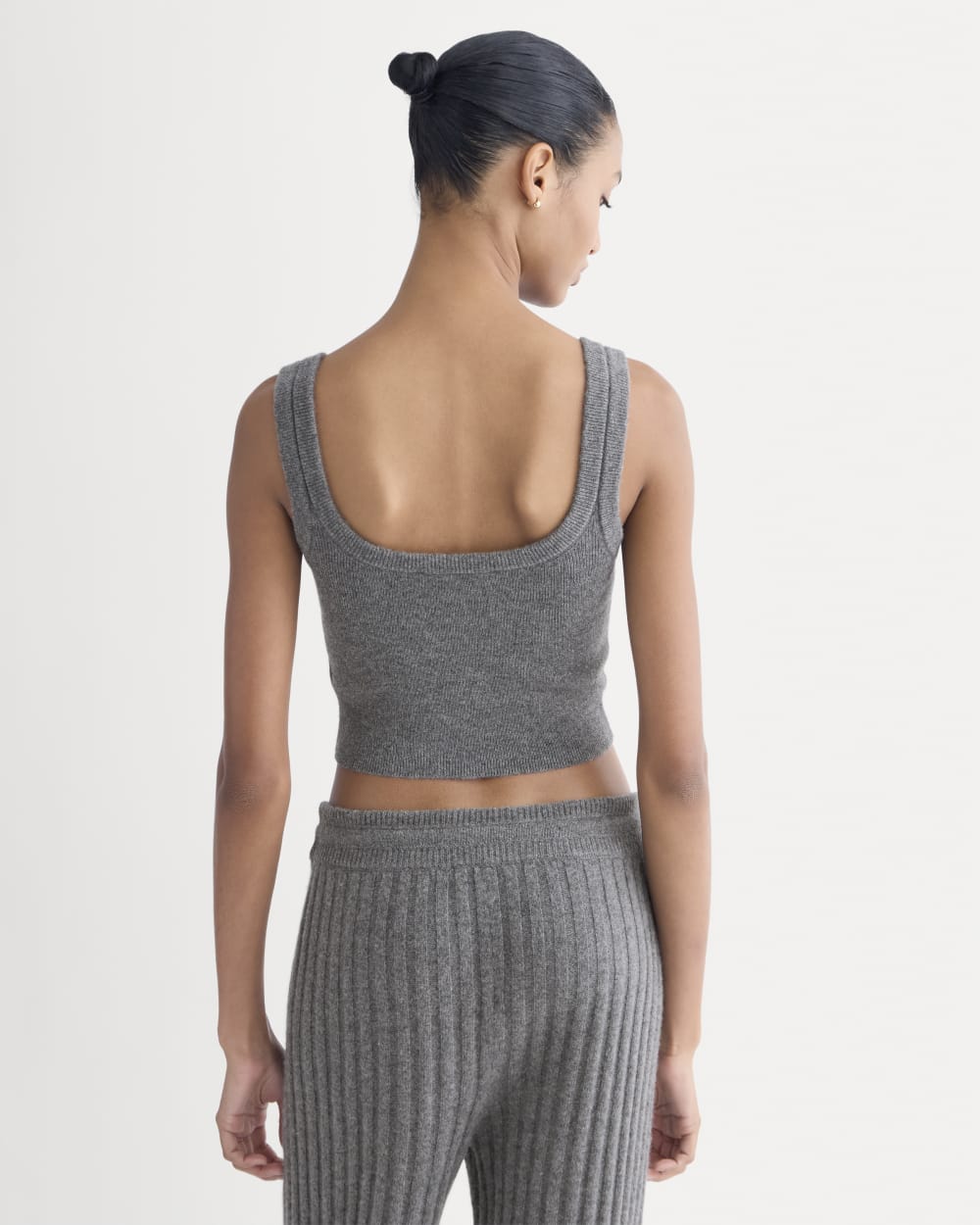 womens-cashmere-cropped-tank-heather-charcoal
