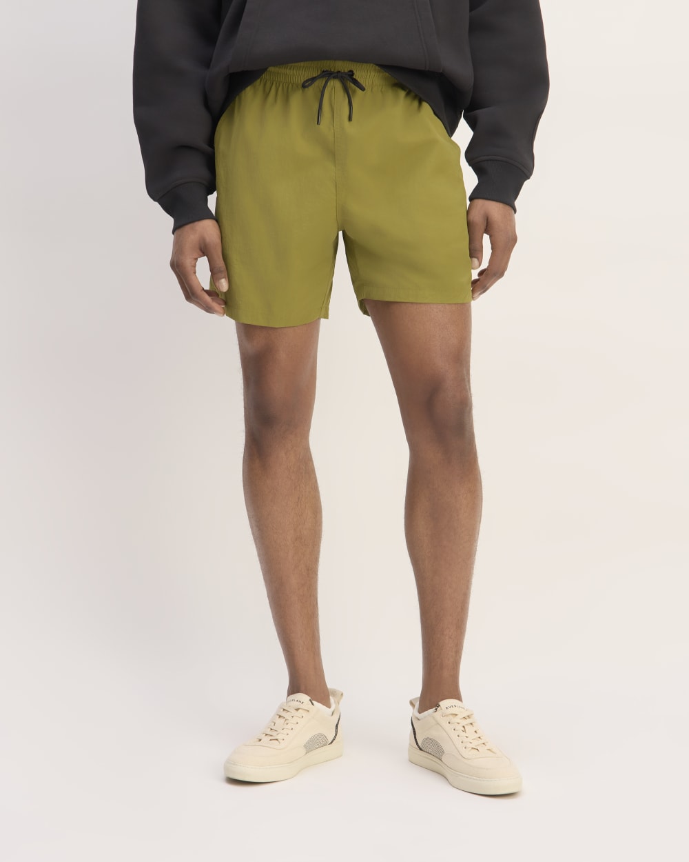 The ReNew Nylon Short | Moss Green – Everlane