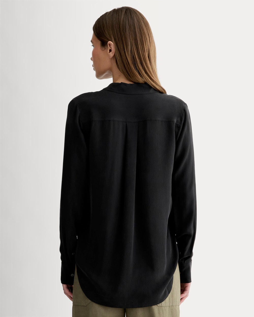 The Must-Have Shirt in Washable Silk | Black – Everlane