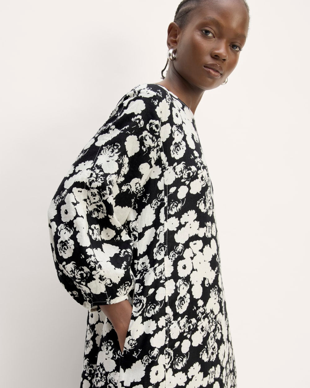 The Linen A-Line Midi Dress | Black / Bone Floral Everlane The Linen A-Line Midi Dress | Black / Bone Floral Everlane