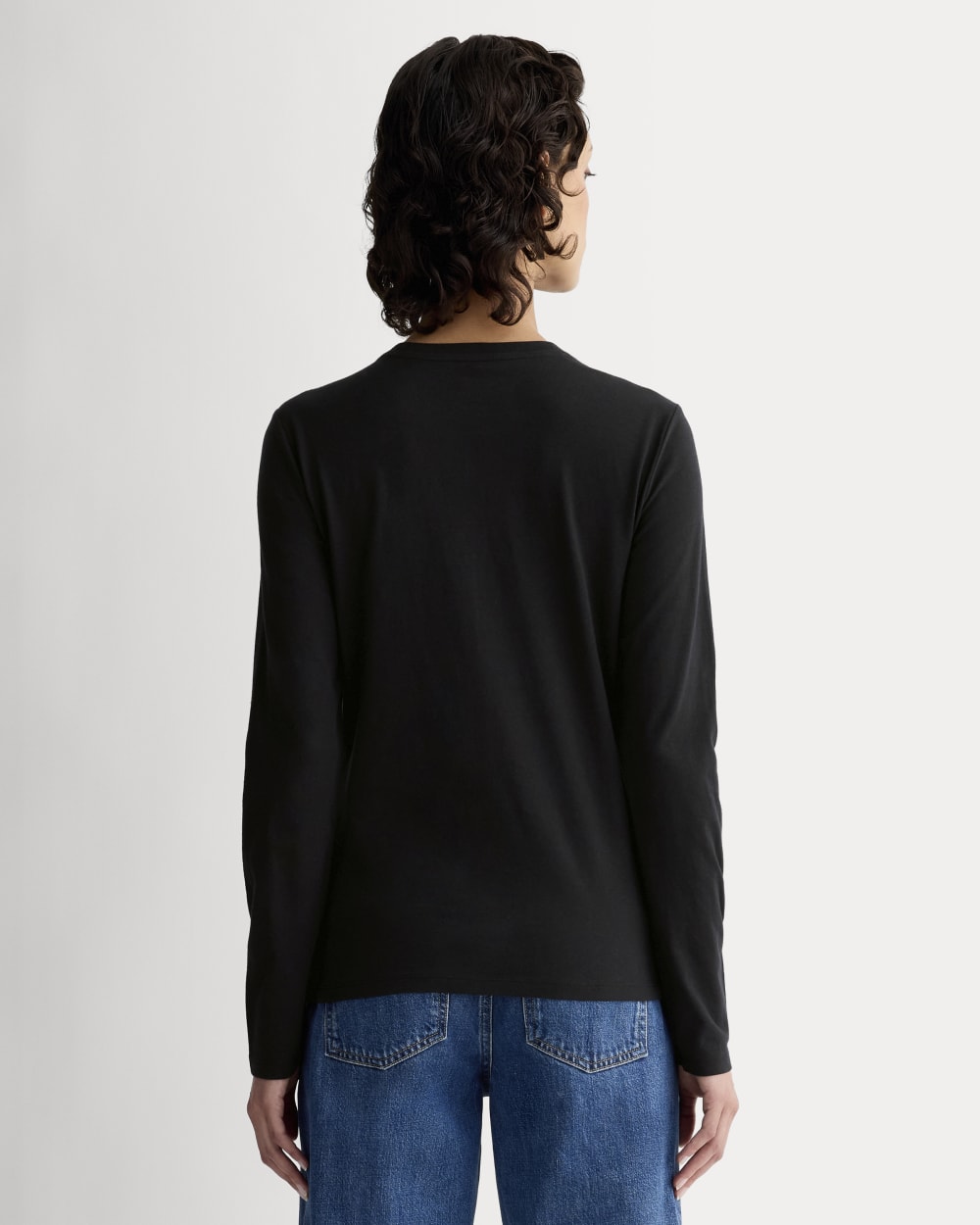 The Slim Long-Sleeve Crew in Essential Cotton | Black – Everlane