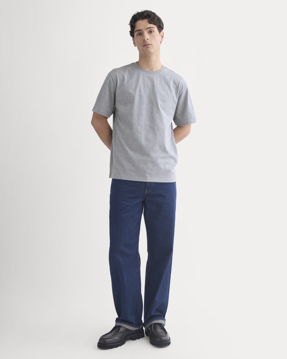 mens-archive-standard-fit-cotton-crew-vintage-heather-grey