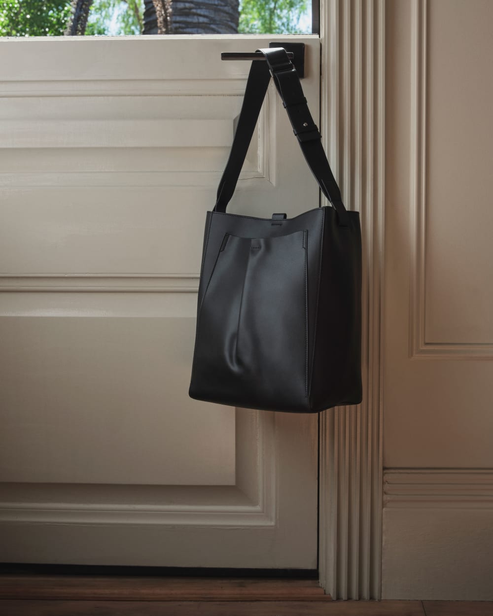 The Mini Studio Bag | Black – Everlane