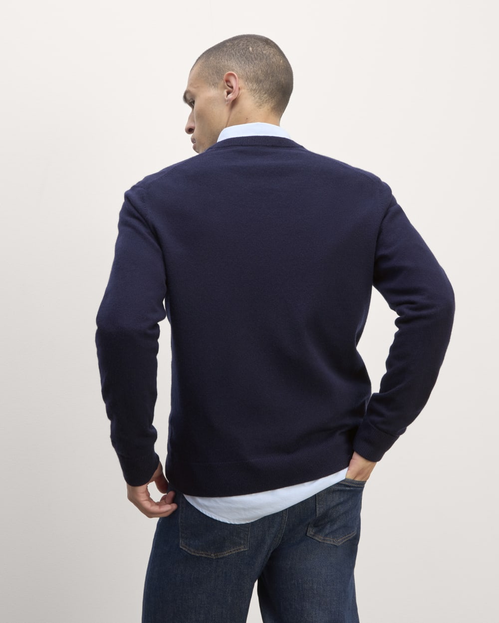 The Cashmere V-Neck Sweater | Navy – Everlane