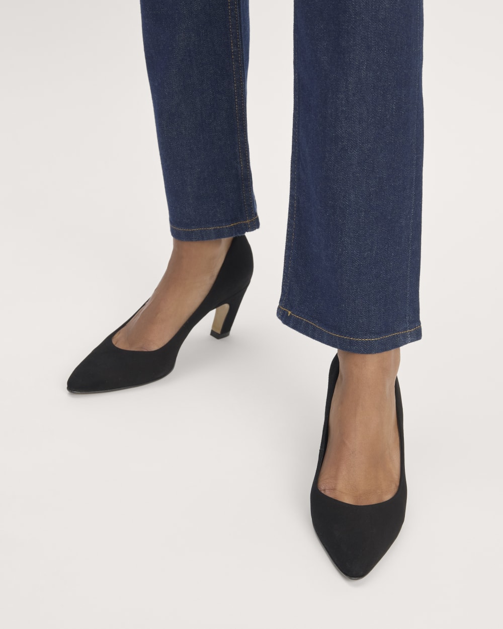 The Banana Pump Black Suede – Everlane