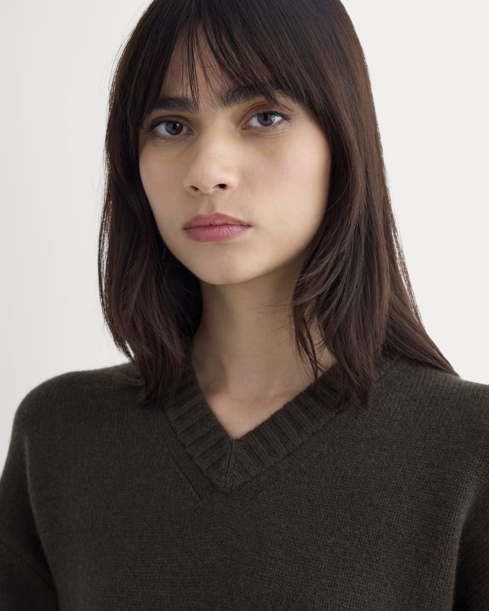 womens-v-neck-sweater-extrafine-merino-coffee-bean