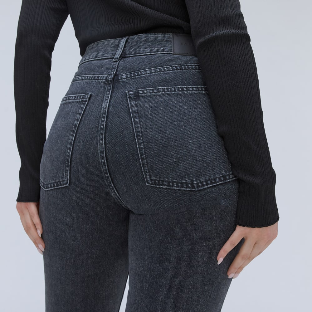 womens-90s-curvy-cheeky-straight-jean-ankle-washed-black