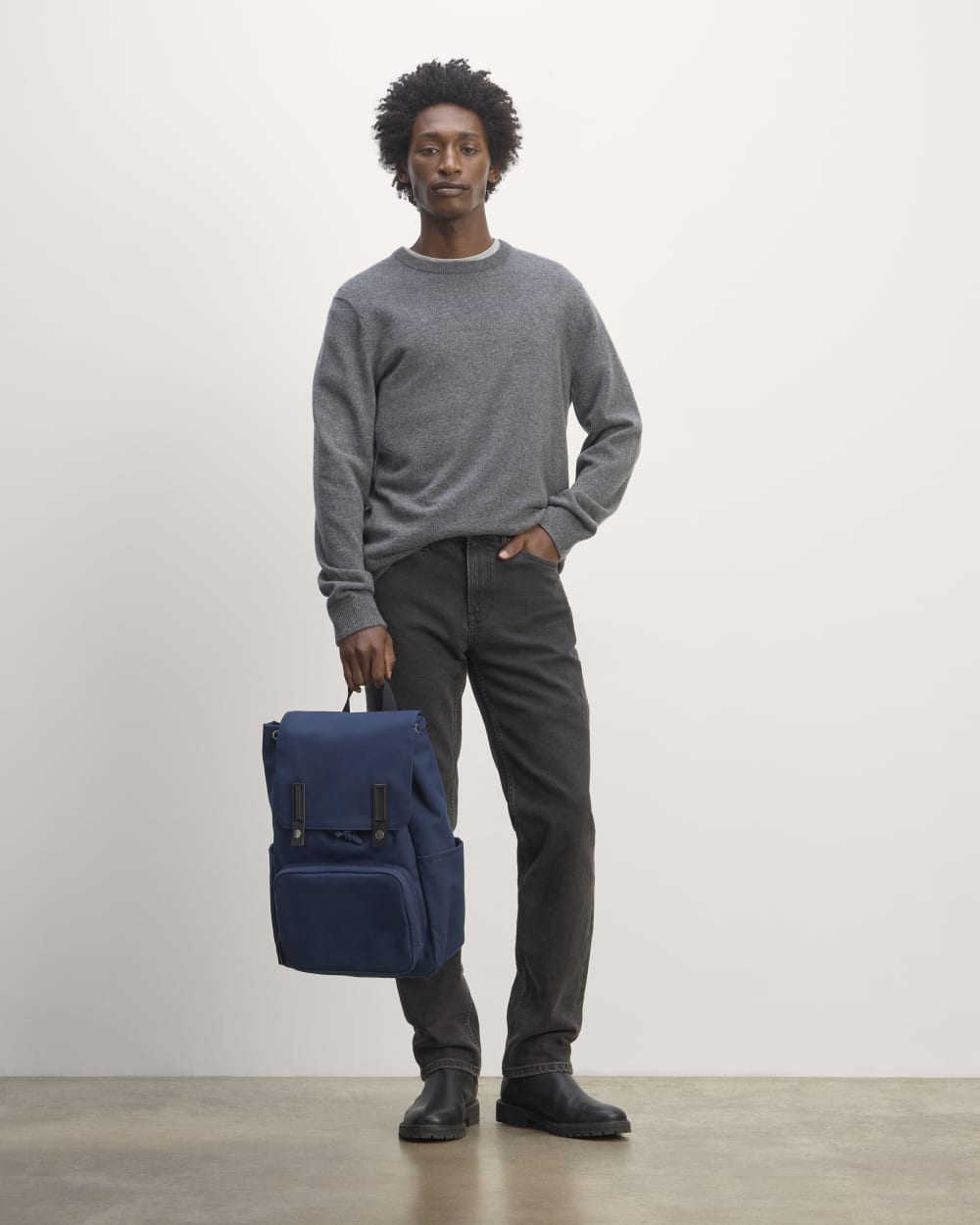 womens-canvas-backpack-navy