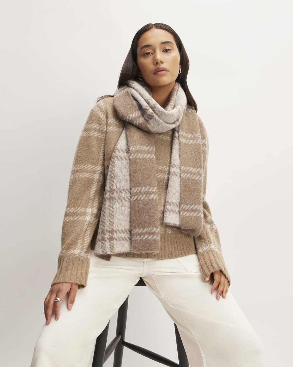 unisex-alpaca-patterned-scarf-wheat-taupe | primary