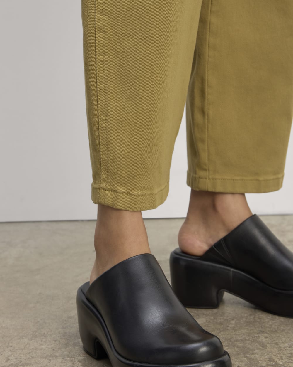 womens-cotton-utility-curve-pant-fennel-seed