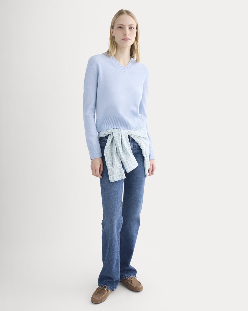 womens-cashmere-cropped-high-v-sweater-open-air-blue