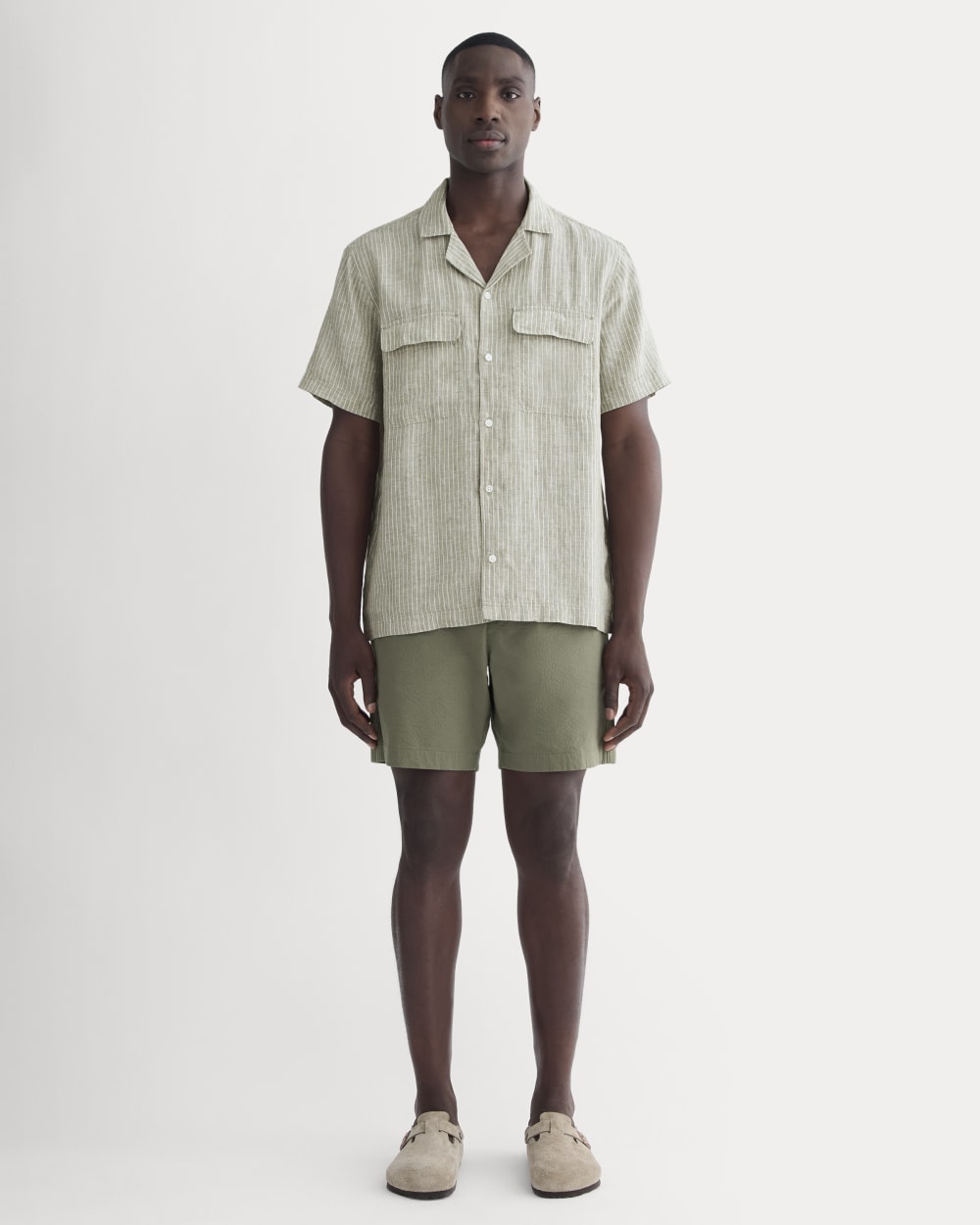 The Resort Shirt in Linen | Oil Green / White – Everlane