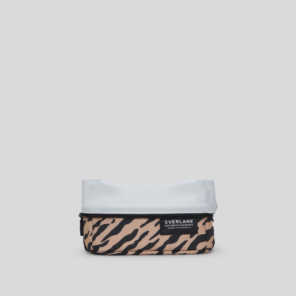 mens-renew-catchall-case-tiger-stripe-toasted-coconut