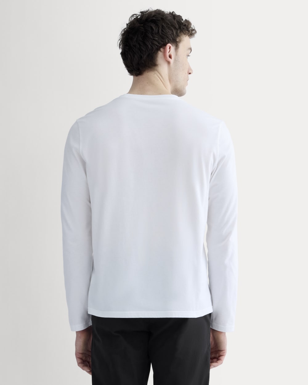The Essential Organic Long-Sleeve Tee | White – Everlane