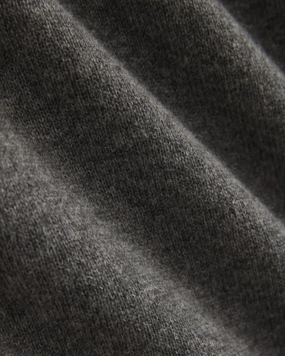 womens-cashmere-relaxed-v-neck-classic-heather-charcoal