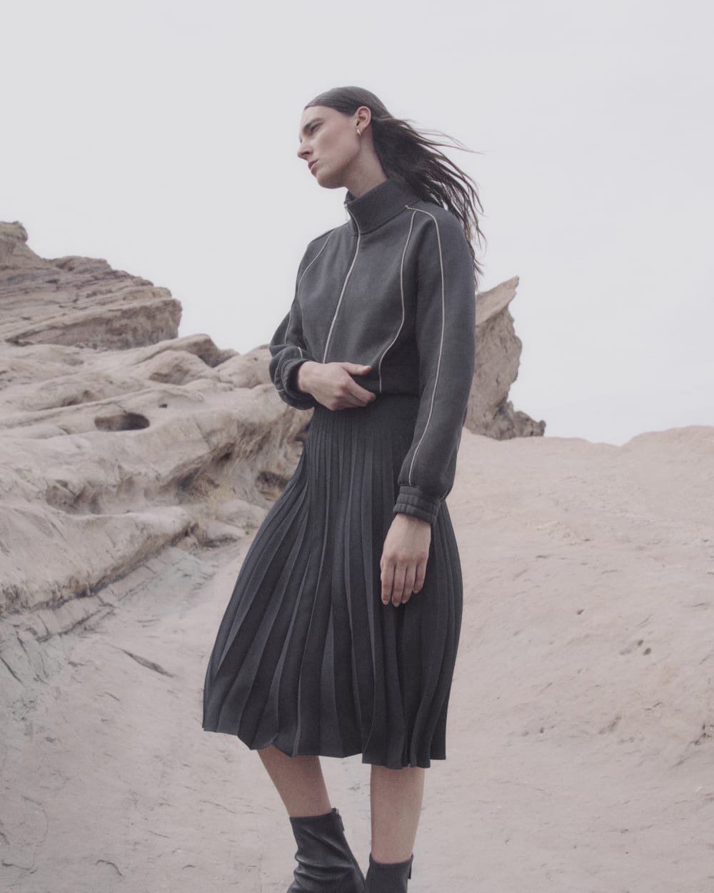 womens-pleated-crepe-midi-skirt-black | editorial