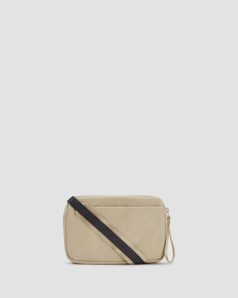 womens-recycled-nylon-camera-bag-khaki | primary