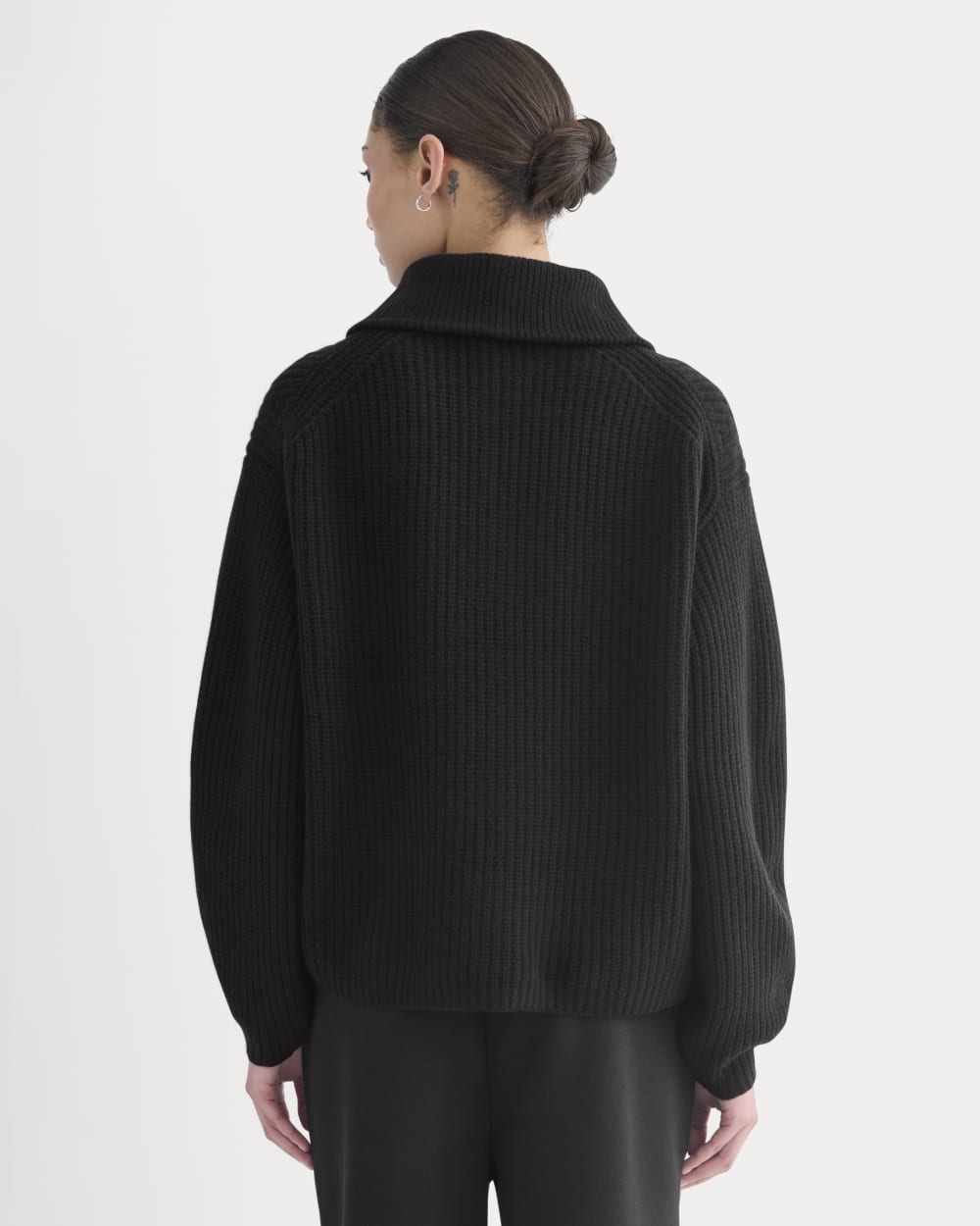 The Half-Zip Sweater in Luxe Merino | Black – Everlane