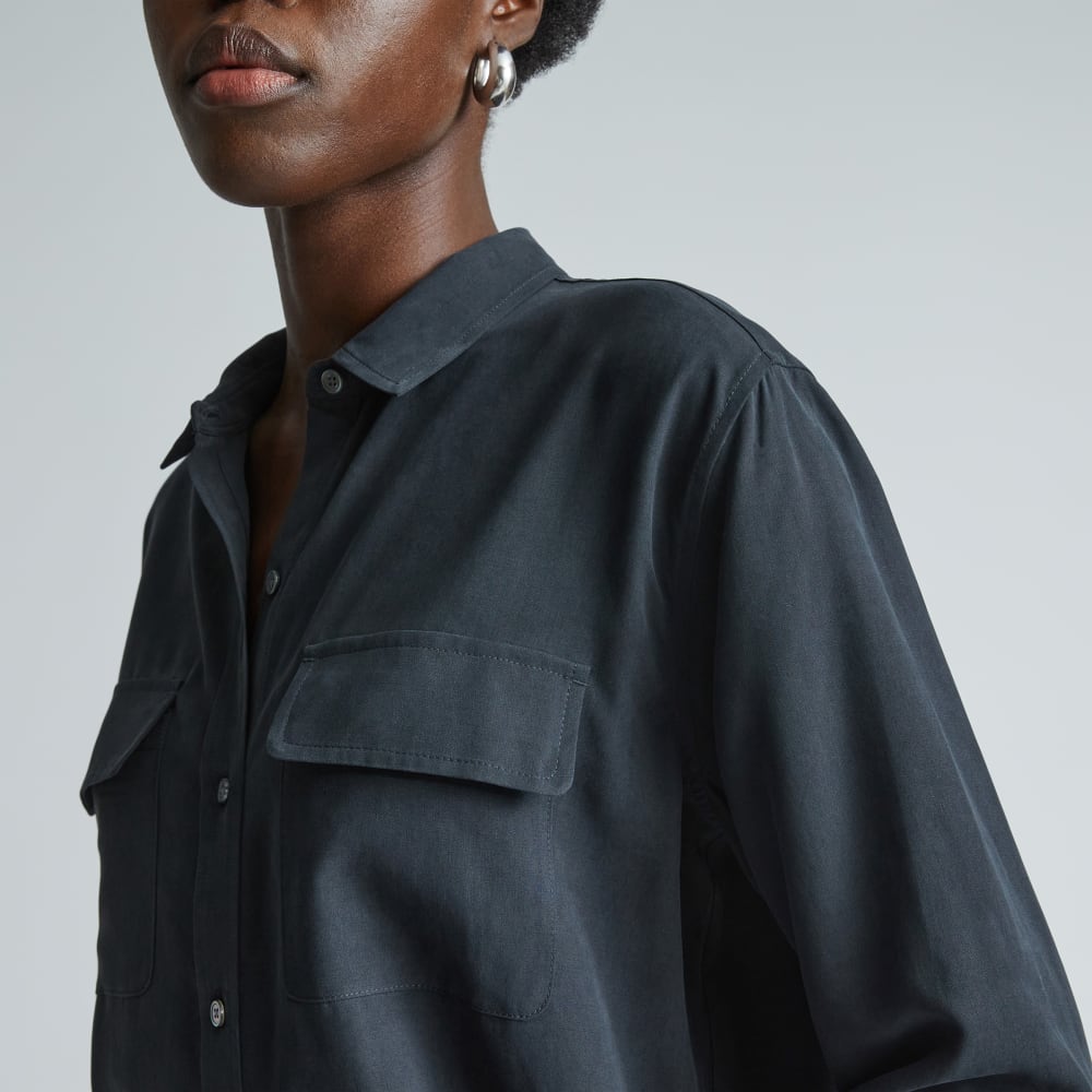 womens-washable-silk-relaxed-shirt-black