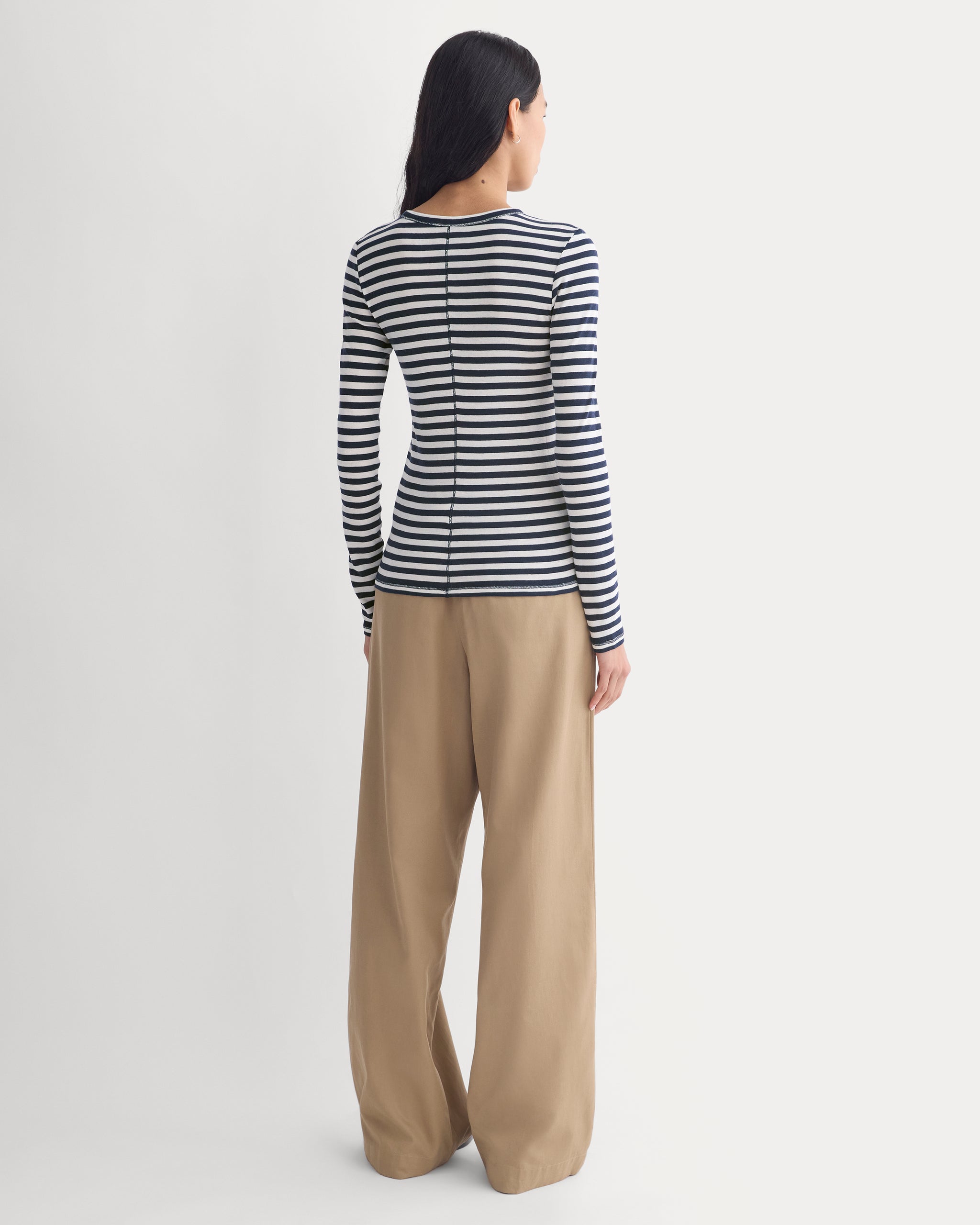 Tissue Long-Sleeve Crew | Bone / Navy