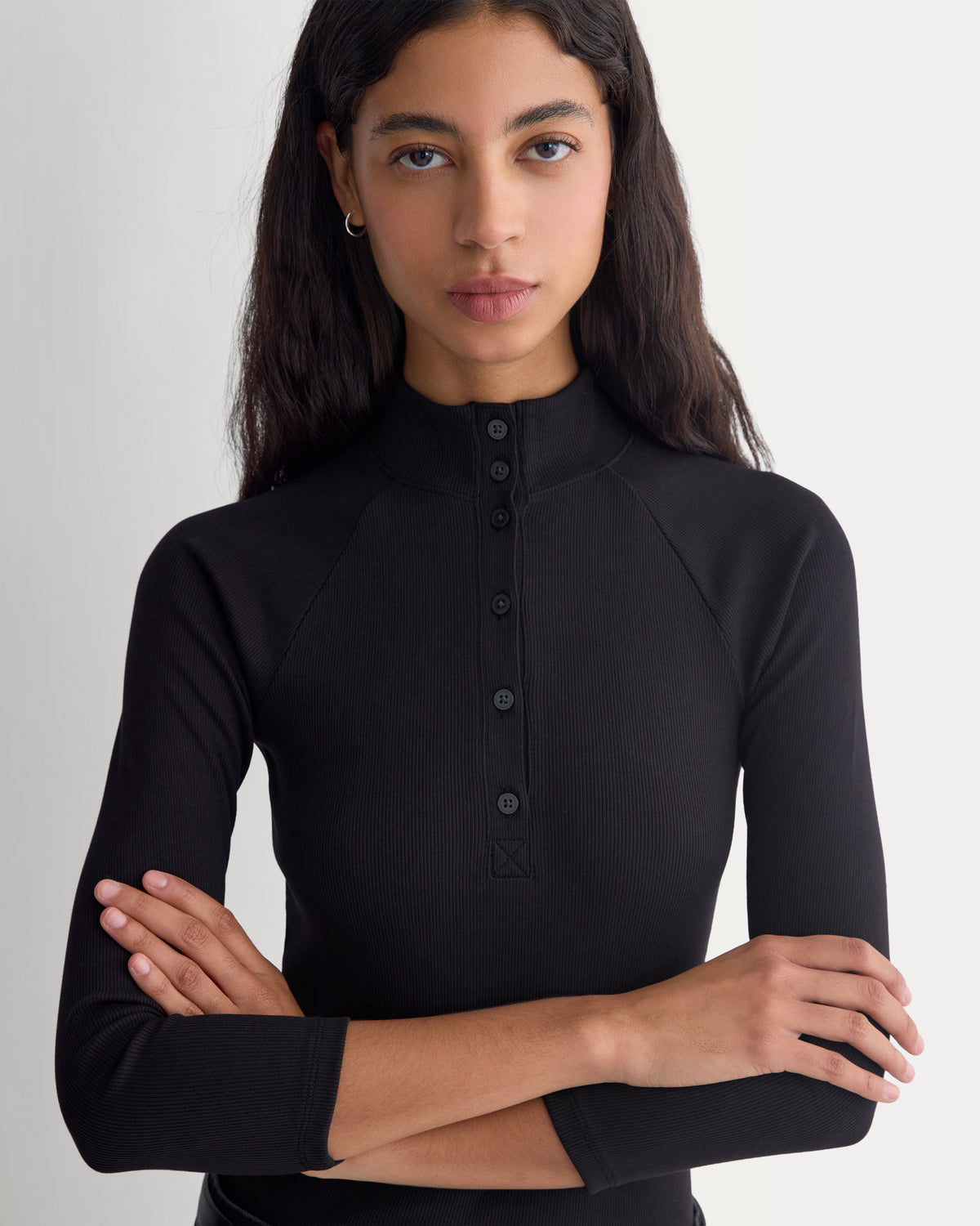 Effortless Rib Raglan Henley | Black