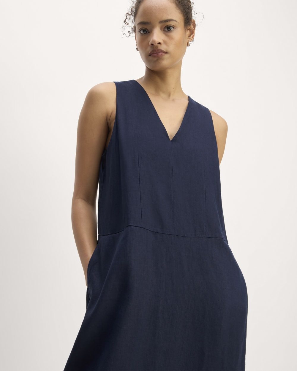 The Linen V-Neck Maxi Dress | Navy Everlane The Linen V-Neck Maxi Dress | Navy Everlane