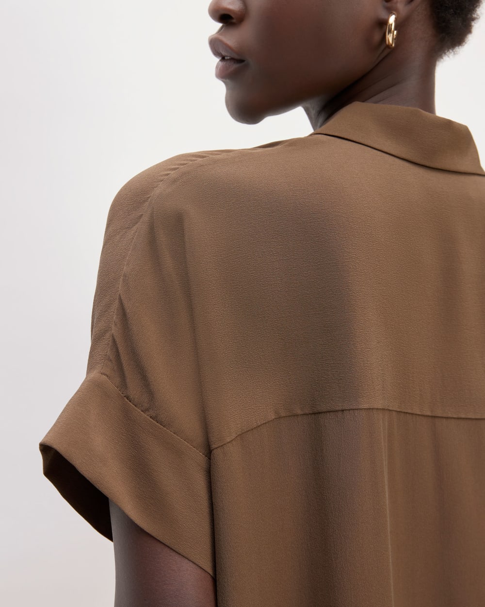 womens-clean-silk-ss-square-shirt-cocoa