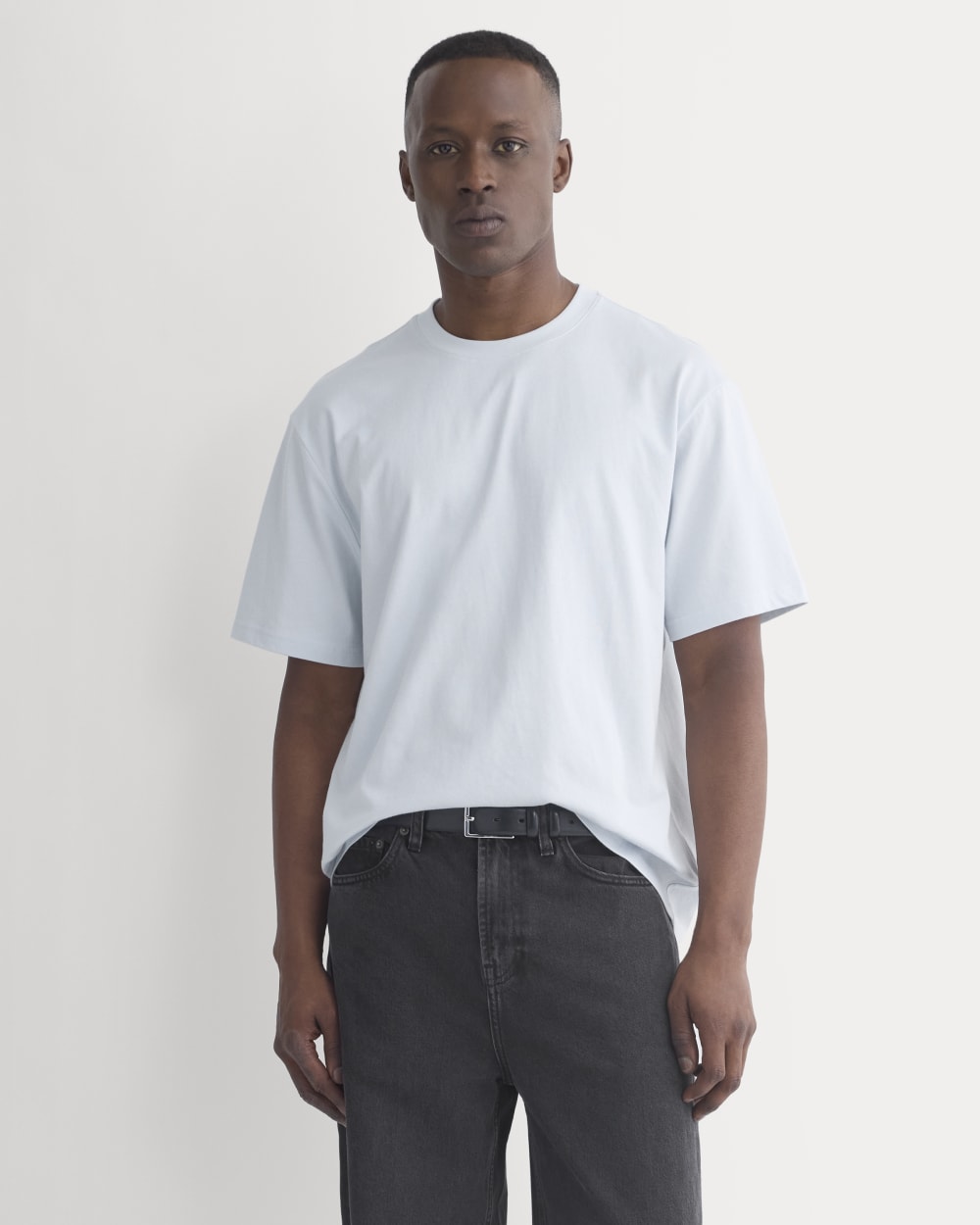 mens-archive-standard-fit-cotton-crew-skywriting-blue | primary
