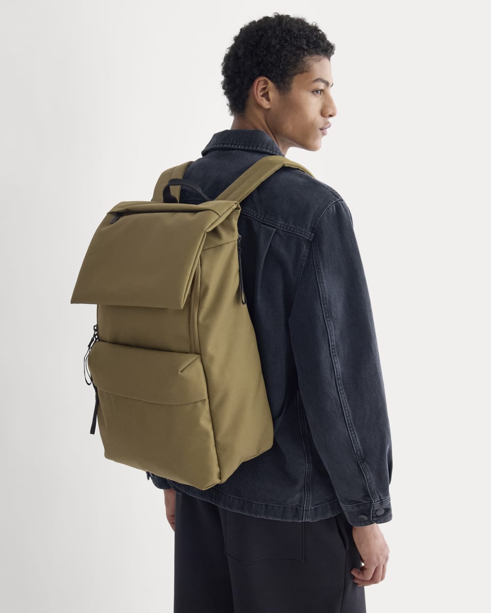 mens-renew-backpack-olive | alt