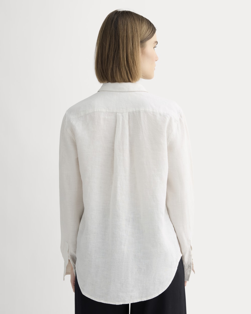 womens-relaxed-linen-shirt-natural-chambray
